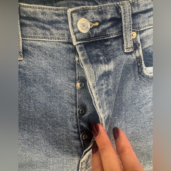 NWOT Wild Fable Super High Rise Straight Distressed Blue Jeans Size 6 - Picture 3 of 6